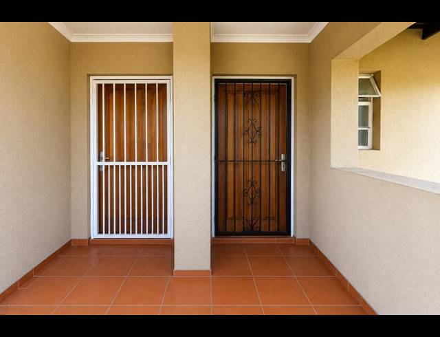 2 BEDROOM APARTMENT FOR SALE IN ELARDUSPARK
